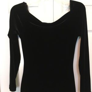Long sleeve black velvet top